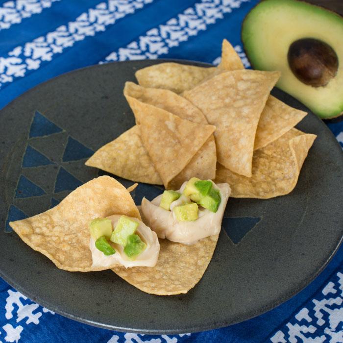 Chips de tortillas à l’avocat